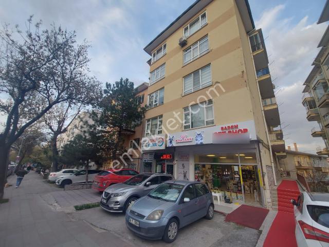 Hoşdere Caddesinde Devren Kiralık Pet Shop