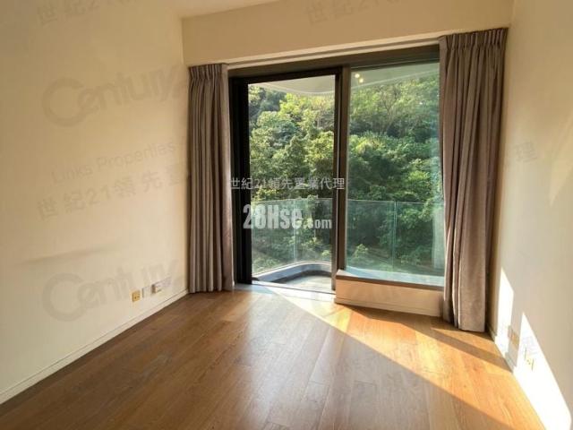 Ho Man Tin Homantin Hillside [Agency Ads] Low Floor, Tower 2 100% *Available* [Luxury Home With Unbeatable Mountain Views] Spacious Living Room And Bedroom, 3 Mi Hints