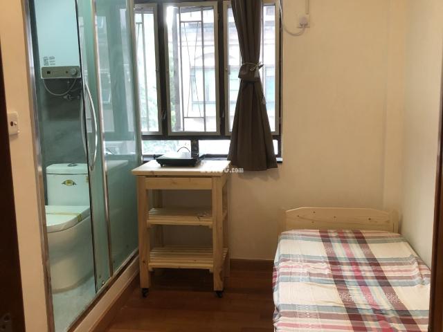 Ho Man Tin Prince Apartments [Landlord Ads] Phase 2, Middle Floor Prince Edward Road West Premium Suites For Lease Hints