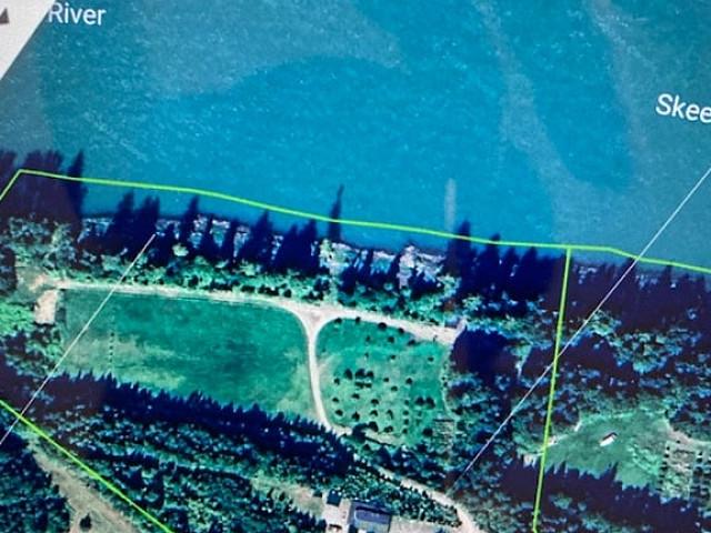 Home On Acreage And River Front