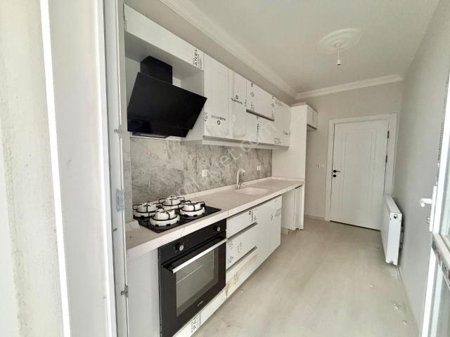 Home And Car'dan Edremite Ayrı Mutfaklı Önü Açık 2+1 Sıfır Daire