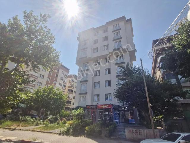 Home Gayrimenkulden Kartal Yukarı Mahallede 2+1 Kiralık Daire