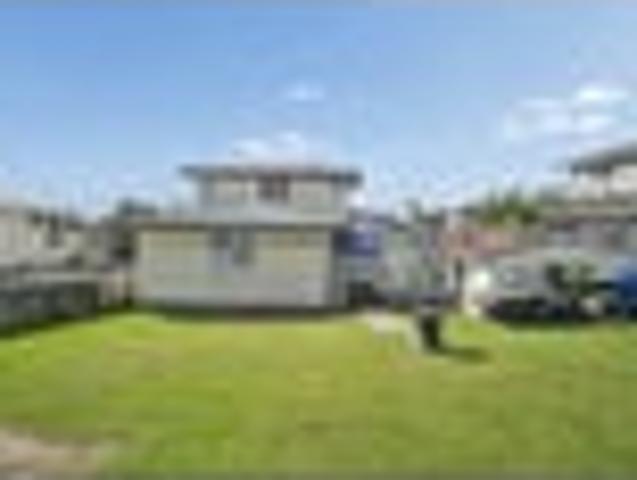 Home & Granny on 764m² Freehold Site – MHU Zone