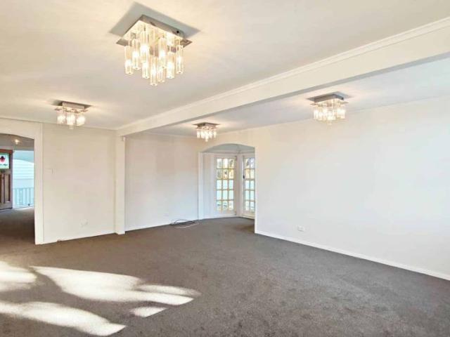 Home & Income Villa with Sea Views