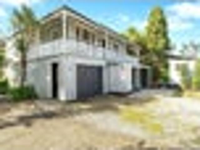 HOME & INCOME VILLA LOVERS