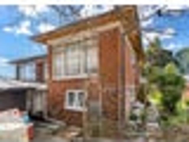 Home & Income Fully Approved 5 Lot Standalone Site