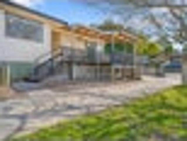 Home & Income or Multigenerational Opportunity