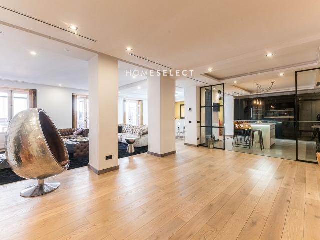 Home Select alquila POR TEMPORADA piso amueblado exterior con mas de 120m2 de zona social!