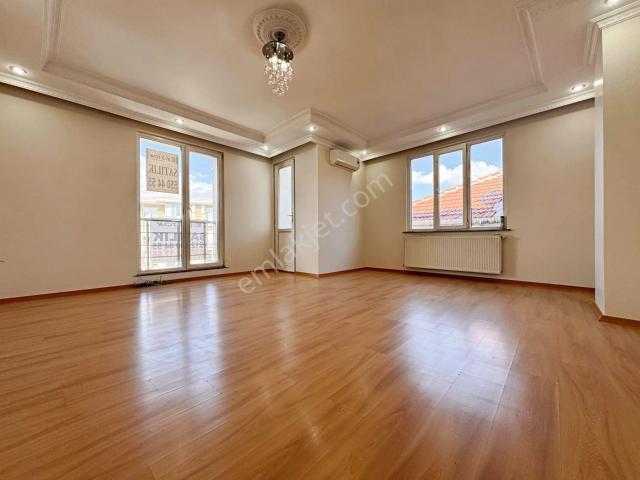 Home Vizyon Bahçelievler Yenibosna Radar Satılık Otoparklı 5+1 Geniş Dublex Daire