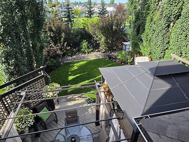 Home With Unique Yard For Sale By Owner