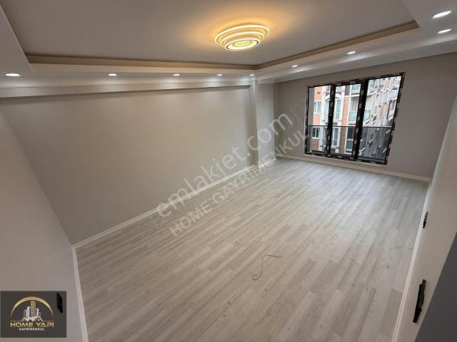 Home'dan Ordu Caddesi Üzerinde Satılık 2+1 Sıfır Köşebaşı Daire
