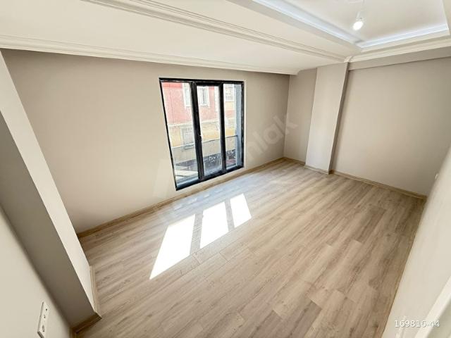 HOME'DAN İSMETPAŞA MAH 3+1 120M SIFIR FIRSAT ARA KAT DAİRELER.