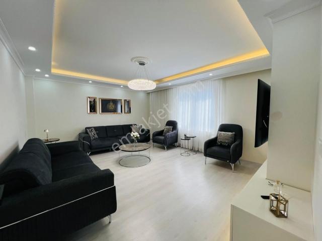 Home'dan Karlıbayır Mah'de Satılık 135m 3+1 Devasal 1 kat Daire