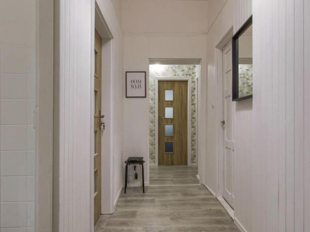 Homely single bedroom near the Rondo ONZ metro