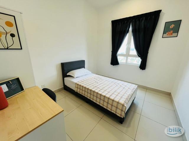 Homely Touches | Cozy Middle Room at KL Sentral, City Centre