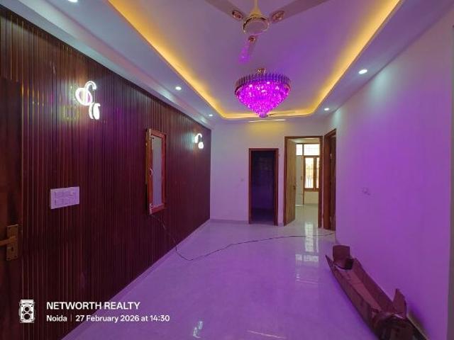 Homes 73 Sector 73 Noida 3 Bedroom 1350 Sq. Ft. Builder Floor in Sector 73 Noida Listing ID: #10045