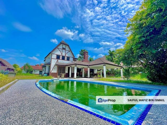 ~ HOMESTAY WITH A SWIMMING POOL FOR SALE FULLY FURNISHED SINGLE STOREY BUNGALOW RESORT A’ FAMOSA at ALOR GAJAH, MELAKA