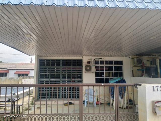 HOMESTAY dengan KOLAM RENANG di Jitra FOR SALE