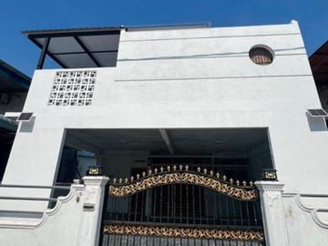 Homestay Double Storey Terrace For Sale