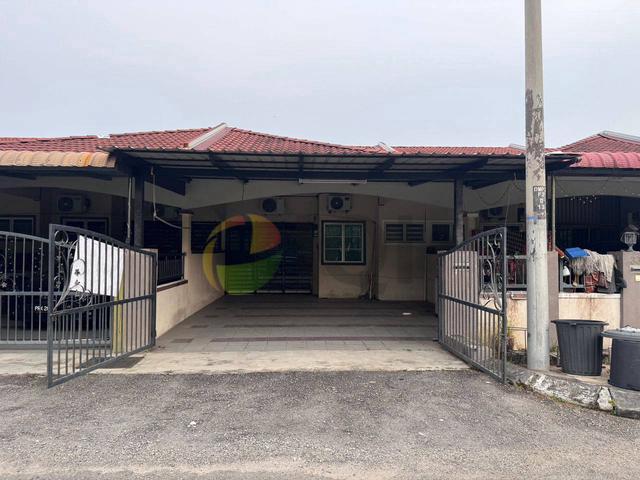 Homestay Open Facing di Desa Manjung Point Seri Manjung untuk dijual