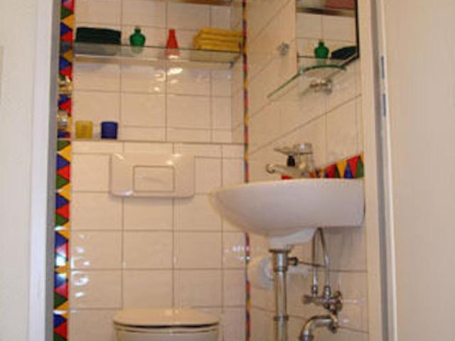 Homey, bright 1 room apartment in Berlin Charlottenburg, Berlin Amsterdam Apartments for Rent