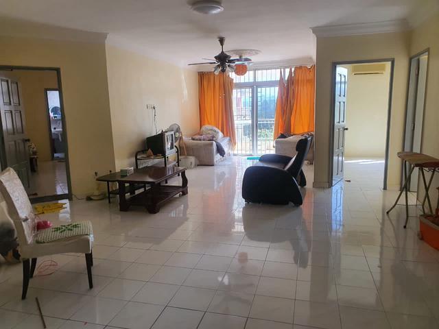 Homey feel fully furnish unit