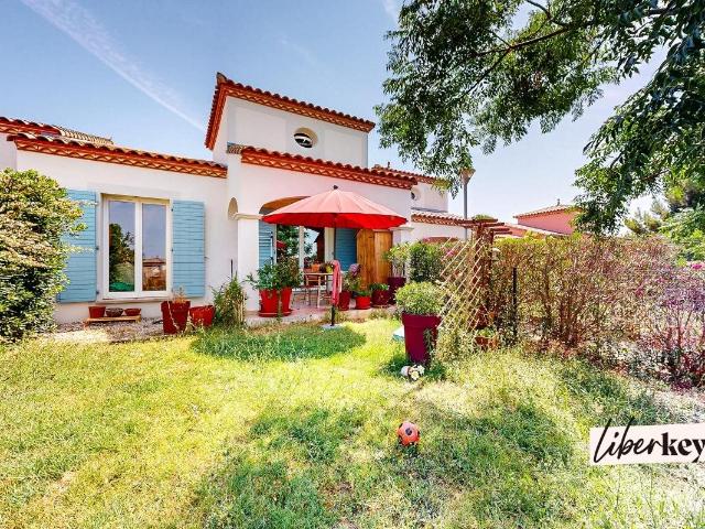 HOMPS: Charmante maison de 64m² avec extérieur vue sur le l. 64m² Homps