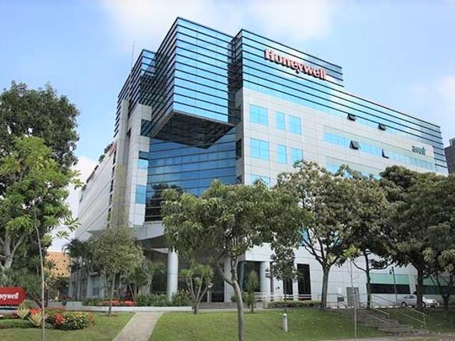 Honeywell Building Business / Science Park For Rent, $6,3001,905 sqft $3.31 psf