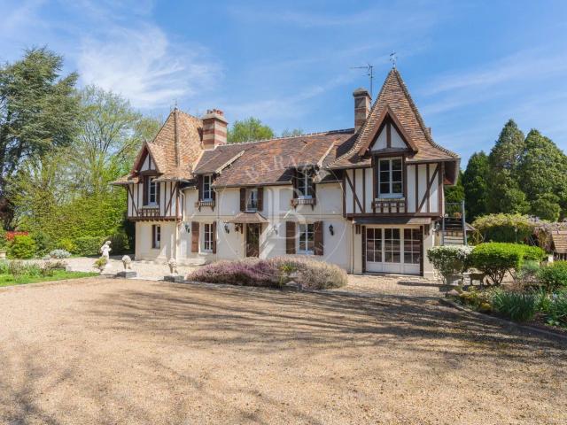 Honfleur Propriété de charme 2 maisons 8 chambres pa. 365m² Honfleur