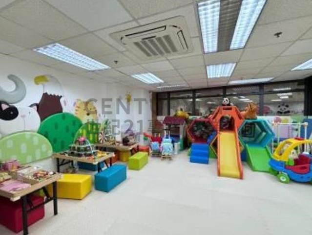 泓富廣場