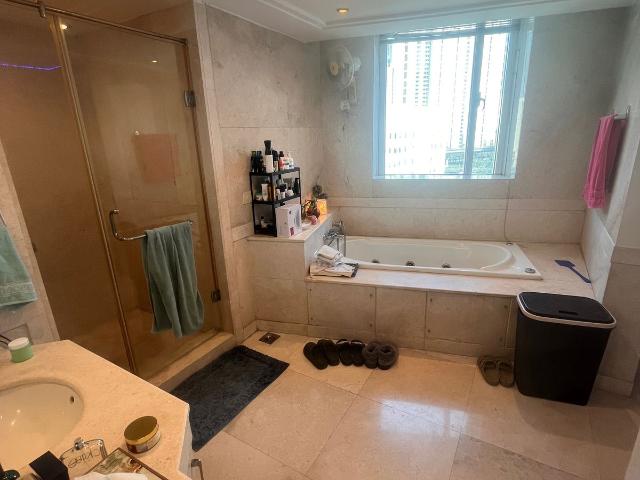Hong Kong Bazaar 3 Bedroom 2250 Sq. Ft. Apartment in Sector 57 Gurgaon Listing ID: #9897