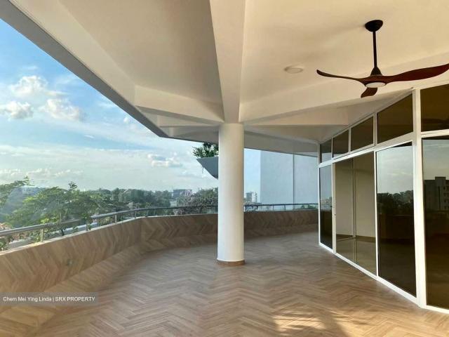 Honolulu Tower D10, Apartment