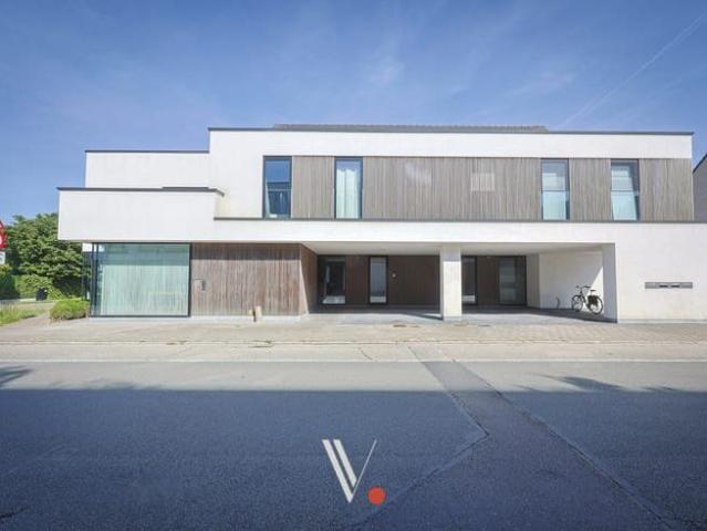 Hoogwaardig en energiezuinig duplex appartement met priva.