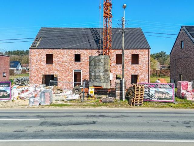 Hoogwaardige landelijke casco nieuwbouw met 4 a 5slpks!