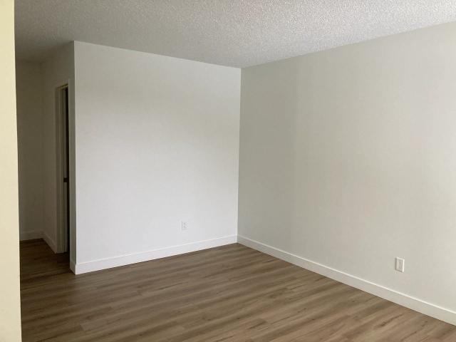 Hooke County Townhomes 3 Bedroom Home for Rent at 783 1 33 Hooke Rd Nw, Edmonton, AB T5A 4K5 Overlanders
