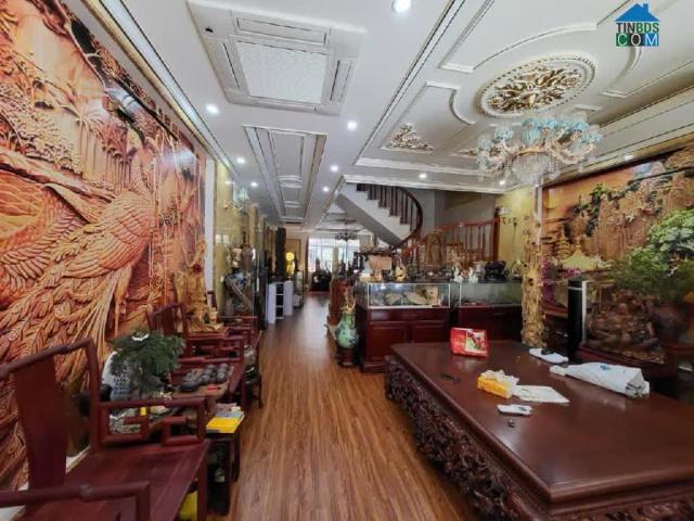 Hoa Hậu Mặt Phố Nguyễn Văn Cừ – Nhà Mới – Có Hầm – Ngân Hàng Đang Thuê – Dòng Tiền 4 Tỷ/năm