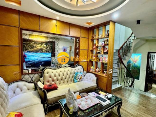 Hoàng hoa thám ba đình hà nội 11,9 tỷ 4 ngủ 5 tầng