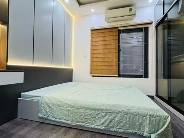 Hoàng Mai nhà mới mặt ngõ oto dt 35M*5T giá 6.5 tỷ sđcc