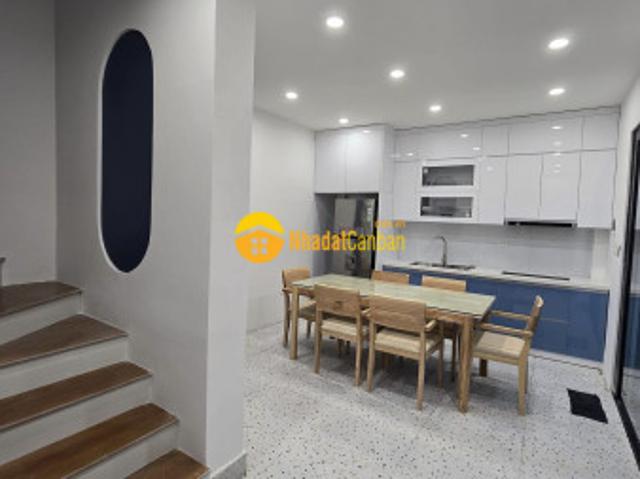 Hoàng quốc việt cg nhà mới, ở ngay, cực gần phố, tiện ích ngập tràn