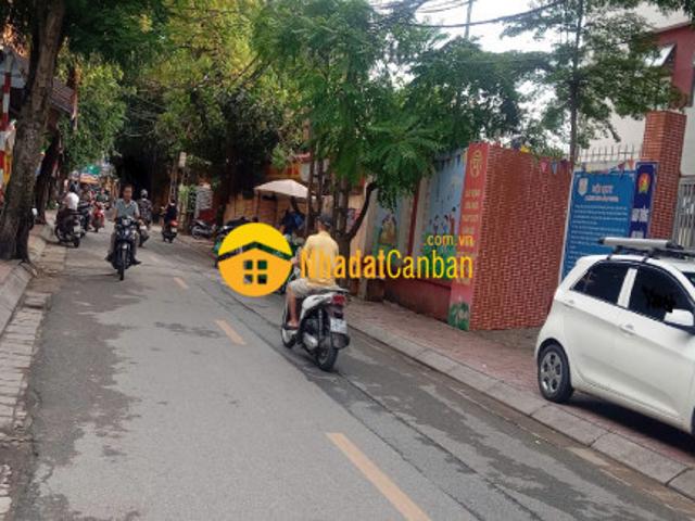 Hoàng quốc việt mặt phố tương lai sổ nở hậu mặt tiền khủng 36m2 8.6 tỷ