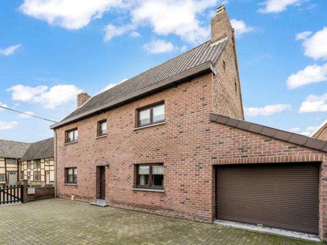 HOB gezinswoning + bijgebouw in de Voerstreek