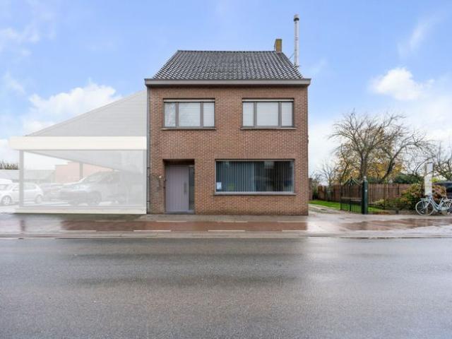 HOB met garage op ruim perceel!