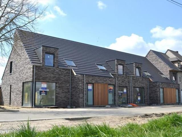 HOB met ZW Oriëntatie en 4 slpk, Ellestraat Zwevegem