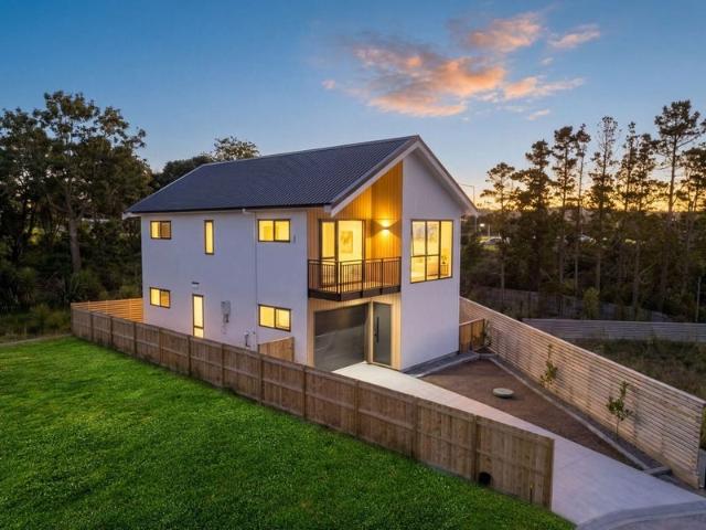 hobsonville, 4 bedrooms