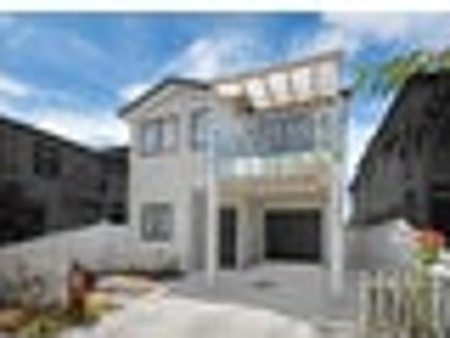 Hobsonville, 5 bedrooms, $995 pw