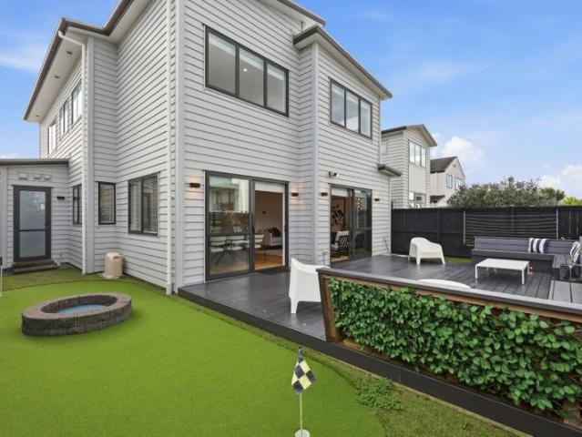 hobsonville, 5 bedrooms
