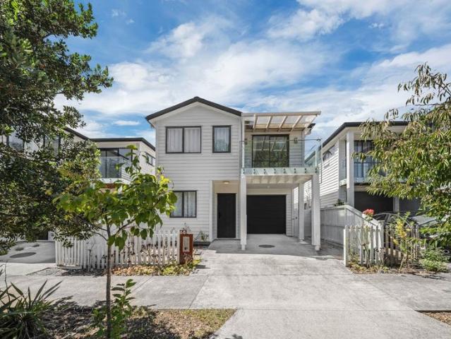 hobsonville, 5 bedrooms