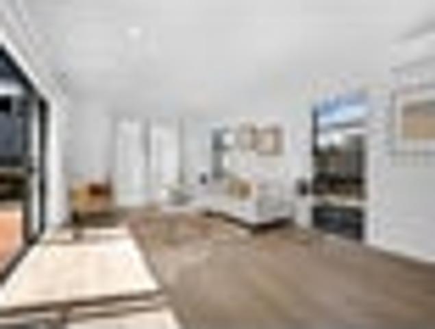 Hobsonville, 5 bedrooms, $980 pw