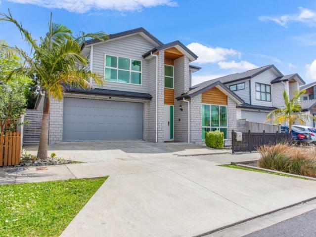 hobsonville, 6+ bedrooms