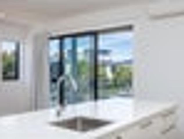 Hobsonville, 2 bedrooms, $620 pw